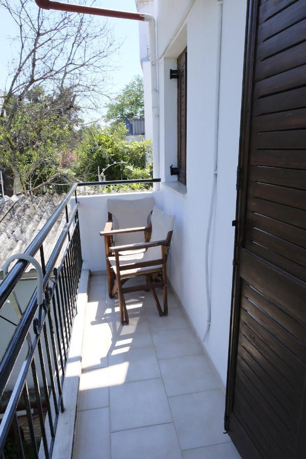 Taxiarchis Apartments Skiathos Town Quarto foto