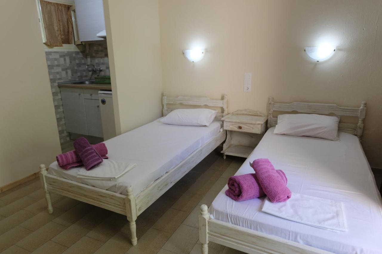 Taxiarchis Apartments Skiathos Town Exterior foto