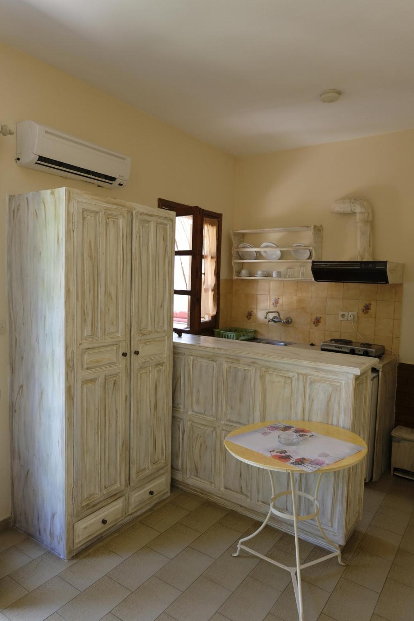 Taxiarchis Apartments Skiathos Town Quarto foto